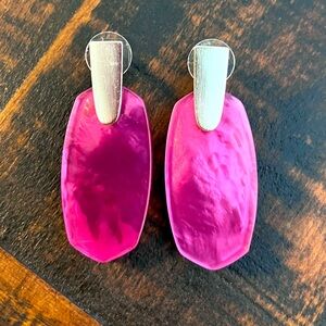 Kendra Scott Aragon Drop Earrings in Hot Pink/Gold